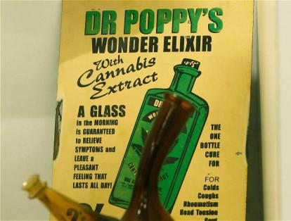 Una de las curiosidades del lugar es una receta médica emitida en California en 1915, en la cual se prescribía el uso del cannabis a un paciente.