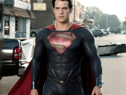 Henry Cavill ocupa la séptima posición de este listado por su actuación en 'Batman vs. Superman', la cual recaudó cerca de 870 millones de dólares.