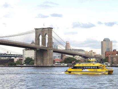 El puente de Brooklyn, en Nueva York, Estados Unidos, también es uno de los lugares en los que más fotografías se 'suben' a la red social.