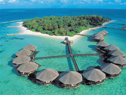 Maldivas: en este país, junto a los 30 días de vacaciones pagas, los trabajadores pueden hacer dinero extra con las horas nocturnas que tienen un aumento del 50 por ciento.