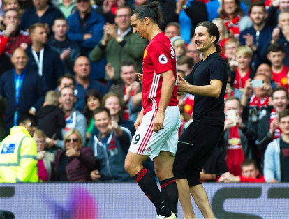 El clon de Zlatan ingresó durante el partido Manchester United contra el Leicester.