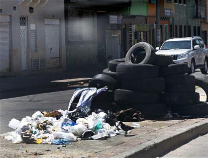 Con el viejo Código, que cumple 40 años y expira el 29 de enero, arrojar basura a la calle tenía una multa de 50 a 100 pesos.