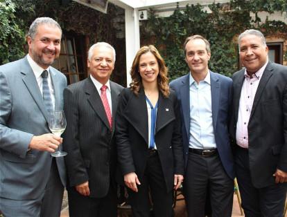 Carlos Rengifo, Jaime Raigosa, María Claudia Lacouture, Fernando Poitevin y Álvaro Fernández.