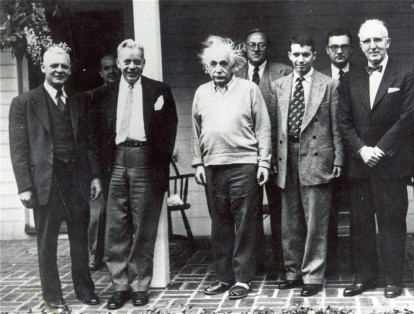 9. Albert Einstein. El científico alemán de orígen judio, creador de la teoría de la relatividad, generó 11,5 millones de dólares.