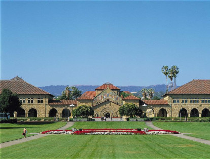2. Universidad de Stanford: la institución estadounidense cuenta con más de 15.000 estudiantes. Es reconocida por sus escuelas de Ciencias, Ingeniería, Derecho y Medicina.
