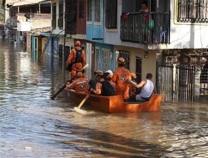 La creciente del río Cauca afectó a 2.300 viviendas en inmediaciones al jarillón.