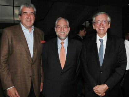 Camilo Cano, Roberto Holguín y Carlos Arango.
