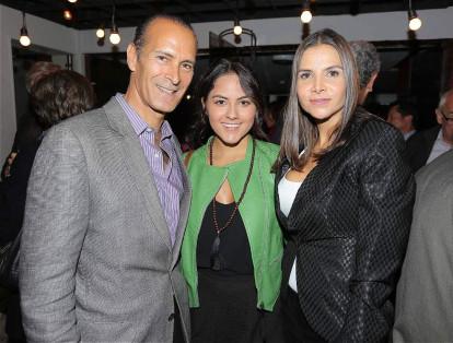 Ricky Díaz, Gabriela Serrano y Natalia Ramírez.
