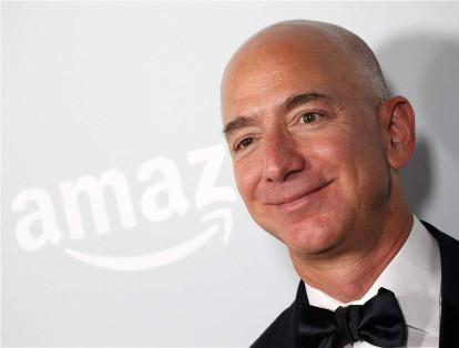 Jeff Bezos. El primer empleo del director ejecutivo de Amazon y máximo accionista del diario 'The Washington Post' fue en McDonald's. Hoy es el tercer hombre más rico del mundo.