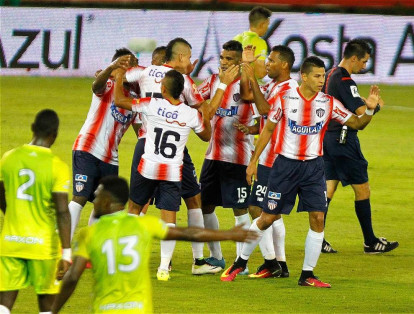 Junior vs. Jaguares: Celebración del gol del equipo 'tiburón'.