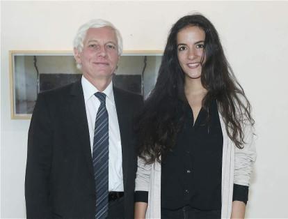 El embajador de Francia Jean Marc Laforet y Lucia Moron.