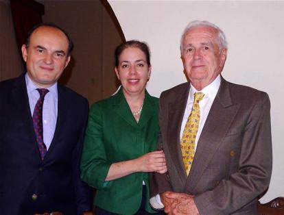 Federico Ortiz, Paula Álvarez Mera y Enrique Álvarez.