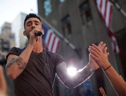 2013: el turno ese año fue para el cantante de la agrupación Maroon 5, Adam Levine.