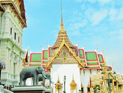 El segundo lugar es para Bangkok. La capital de Tailandia acoge 18,7 millones de turistas cada año. Sus mayores atractivos son sus hermosos templos budistas y palacios.