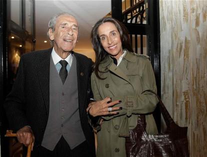 Álvaro Castaño junto a su hija Pilar Castaño.