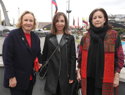 Patricia Hernández, Gloria Luz Gutiérrez y Nohora Trujillo.
