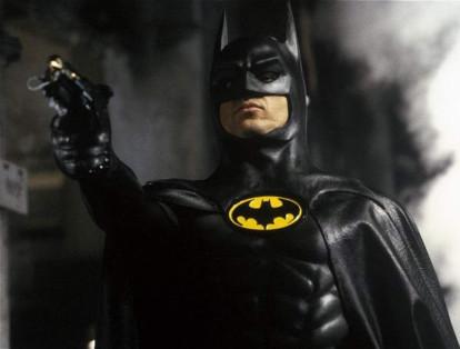 Con la dirección de Tim Burton, en 1989 fue el regreso de Batman al cine. Michael Keaton le dio vida al héroe combate contra El Joker, encarnado por Jack Nicholson.