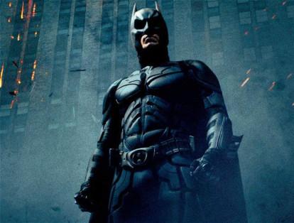 La saga Batman: el caballero de la noche, continuación de Batman Begins, enfrentó a Bruce Wayne contra los villanos El Joker y Bane.