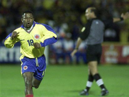 En las eliminatorias para Corea y Japón 2002, el partido se jugó en Bogotá, con victoria para los cafeteros 1-0. El gol lo hizo el 'Tigre' Castillo.