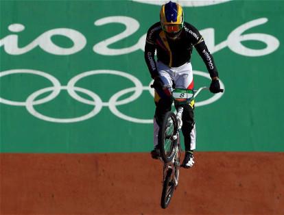 El bicicrosista Carlos Ramírez obtuvo la medalla de bronce, manteniendo para Colombia el bronce logrado en Londres por Carlos Mario Oquendo.