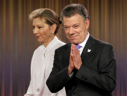 Juan Manuel Santos es el último en sumarse a la lista, con la obtención del Nobel de Paz por "sus decididos esfuerzos para llevar a su fin más de 50 años de guerra civil en Colombia".