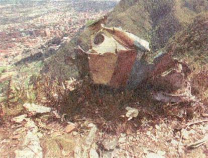 20 de abril de 1998: un Boeing 727 de la empresa ecuatoriana TAME se estrelló contra un cerro cercano al aeropuerto El Dorado, 53 personas murieron en el siniestro.