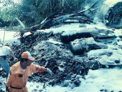 09 de julio de 2000: Segundos después de despegar del aeropuerto de Vanguardia de Villavicencioo, el avión con matrícula HK851, de la empresa Avicol, se estrelló. Once de los 20 pasajeros murieron.