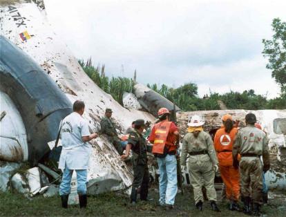 19 de abril de 2002: tres personas murieron y cinco resultaron heridas al accidentarse un avión de la empresa Selva, cuando despegaba del aeropuerto Guillermo Valencia, de Popayán.