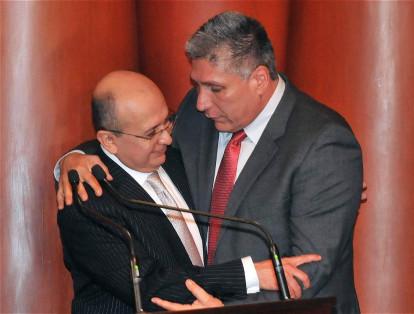2012. Luego de tres meses bajo cargos, el exfiscal Eduardo Montealegre le pedió perdón público a López por el escándalo.