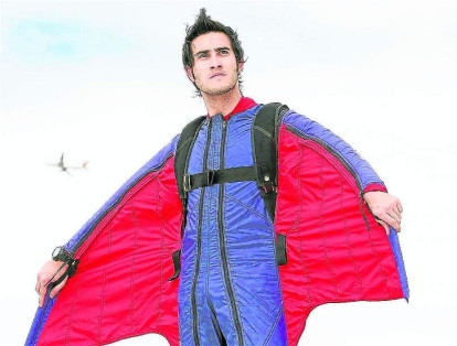 El paracaidista colombiano Jhonatan Flórez, conocido como 'el hombre pájaro', falleció en 2015 en Suiza en una de sus sesiones de entrenamiento.