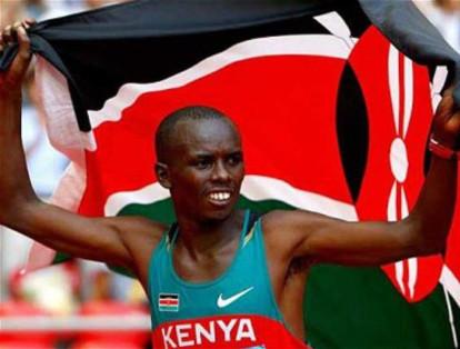 El keniano Samuel Wanjiru fue campeón olímpico de la maratón en Pekín 2008 y falleció tras caer desde el balcón de su casa. Murió el 14 de mayo de 2011.