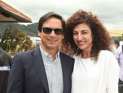 En la foto el presidente del Polo Club Guillermo Saenz Koop y Rose Saab.