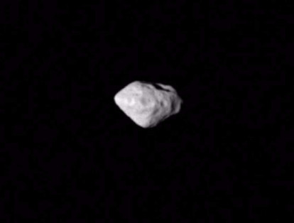5 de septiembre de 2008: Sobrevuelo al asteroide Steins.
