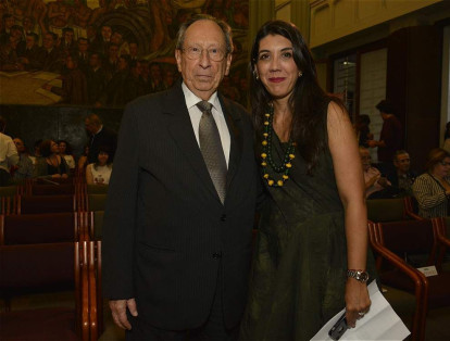 Juan Gómez Martínez y María del Rosario Escobar.