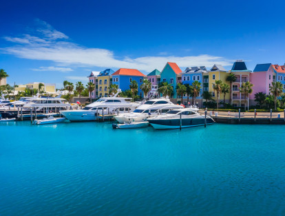 Bahamas sufre de los mismos problemas que otras islas. Al importar en mayor cantidad que las exportaciones, los precios de los bienes suben.