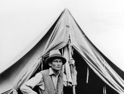 Este es el estadounidense Hiram Bingham, quien es conocido como el explorador que dio a conocer Machu Picchu a Occidente, en el año de 1911.