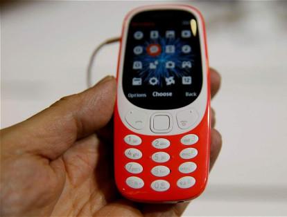 El nuevo Nokia 3310 mantiene las características esenciales del clásico: pantalla TFT de 2,4 pulgadas con resolución 240 por 320 píxeles, cámara frontal de 2 MP y memoria interna de 16 MB.
