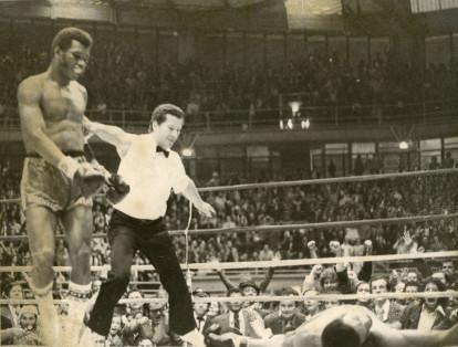 'Rocky' Valdez hizo 73 peleas, de las cuales ganó 63, y en 43 se impuso por nocaut, perdió ocho y empató dos.
