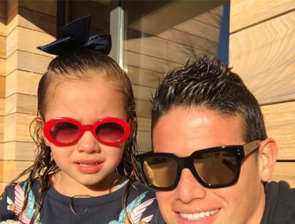 Salomé Rodríguez es la hija de James Rodríguez y Daniela Ospina. A través de redes sociales sus padres comparten los mejores momentos junto a ella.