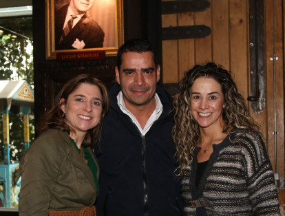 Carolina Mejía, Mauricio Vélez y Paola Forero.
