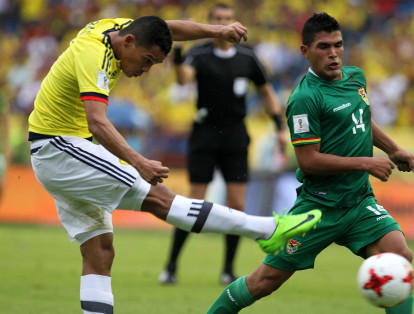 Acción de juego del partido entre Colombia y Bolivia.