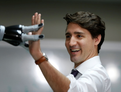 El carismático Primer Ministro de Canadá, Justin Trudeau, ha sido sensación en las redes sociales.