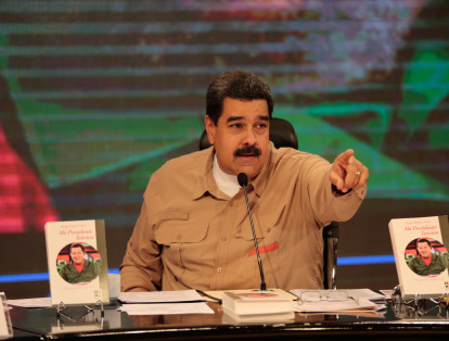 En un acto público, en noviembre del 2013, Nicolás Maduro dijo lo siguiente: “Yo quiero decirle aquí, atención comerciantes de este país, pequeños y medianos, esos comerciantes que ustedes conocen son tan víctimas de los capitalistas que especulan y roban como nosotros”.