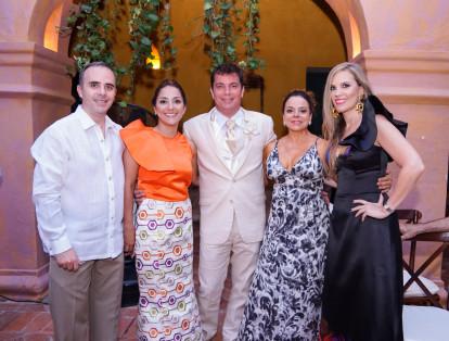 Manuel González, Maroush Náder, Ernesto Chalela, Liliana Angulo y Silvana Nieto.