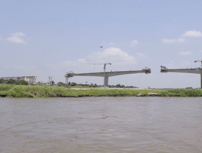 3. Puente Yatí -Bodega en Bolívar: Por obra pública se conectará por vía terrestre a Mompox con Magangué y región de la Mojana, donde construyen dos puentes, uno de ellos es el Yatí-Bodega, de 2,3 km.