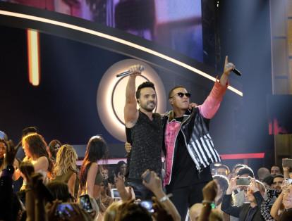 Uno de los momentos más importantes de la entrega fue cuando los cantantes Luis Fonsi y Daddy Yankee cantaron 'Despacito', la primera canción latina más escuchada en Spotify.