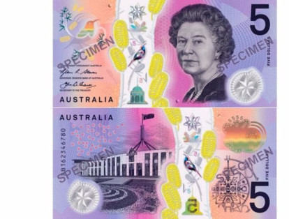 5 dólares (Australia): En el frente aparece la Reina Isabel y en el respaldo,  el nuevo edificio del parlamento de Canberra y la foto de un pájaro de la especie Spinebill, nativo del oriente del país.