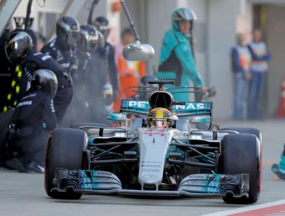 Lewis Hamilton después del pitstop.