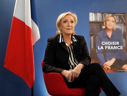 La ultraderechista Jean-Marie Le Pen fue derrotada en las más recientes elecciones presidenciales francesas. Tiene ideas que van contra la "islamización". La política cree que la Unión Europea "es un fracaso absoluto".