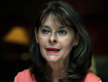La conservadora Marta Lucía Ramírez suena para ser la candidata. Sin embargo, declaraciones del senador Álvaro Uribe no descartan la posibilidad de incluirla en una coalición.